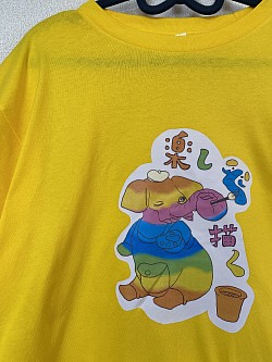 オリジナルTシャツのデザインをしました。